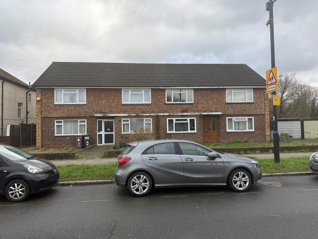 Lot: 125 - FREEHOLD GROUND RENT INVESTMENT - Front elevation of property